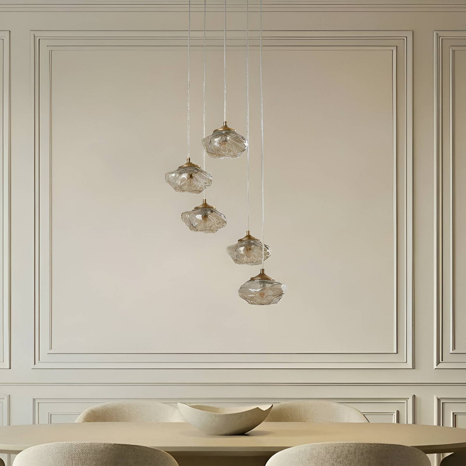 Suspension en verre moderne, Piatra