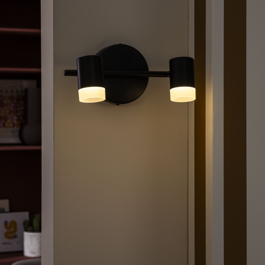 Spot décoratif en acier, DESIGN