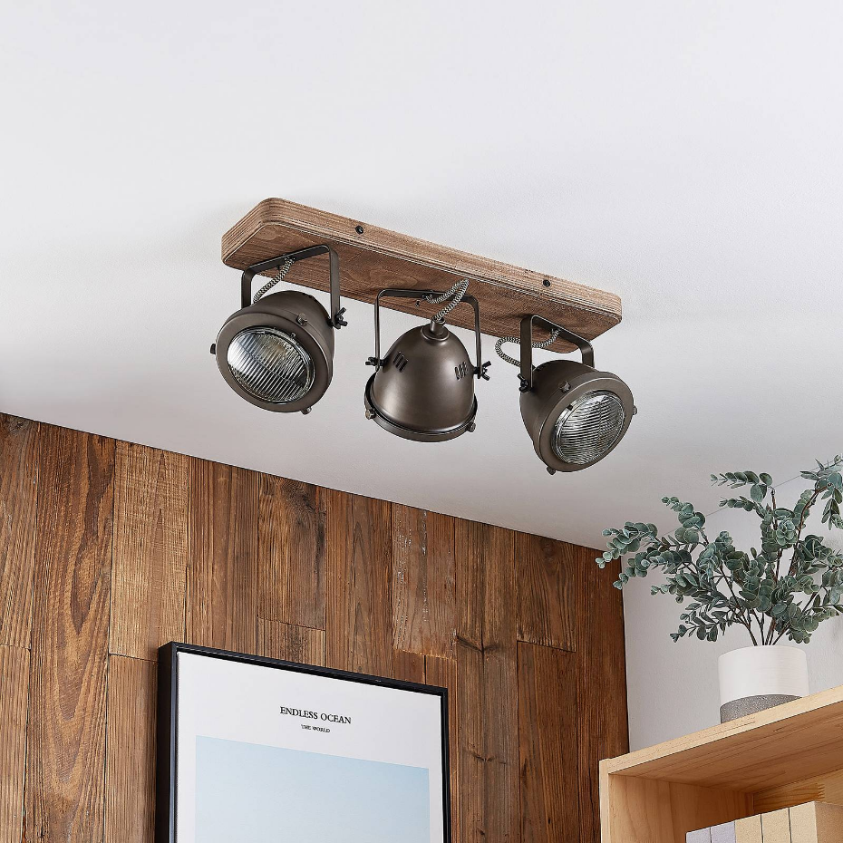 Spot en bois industriel, Farovi