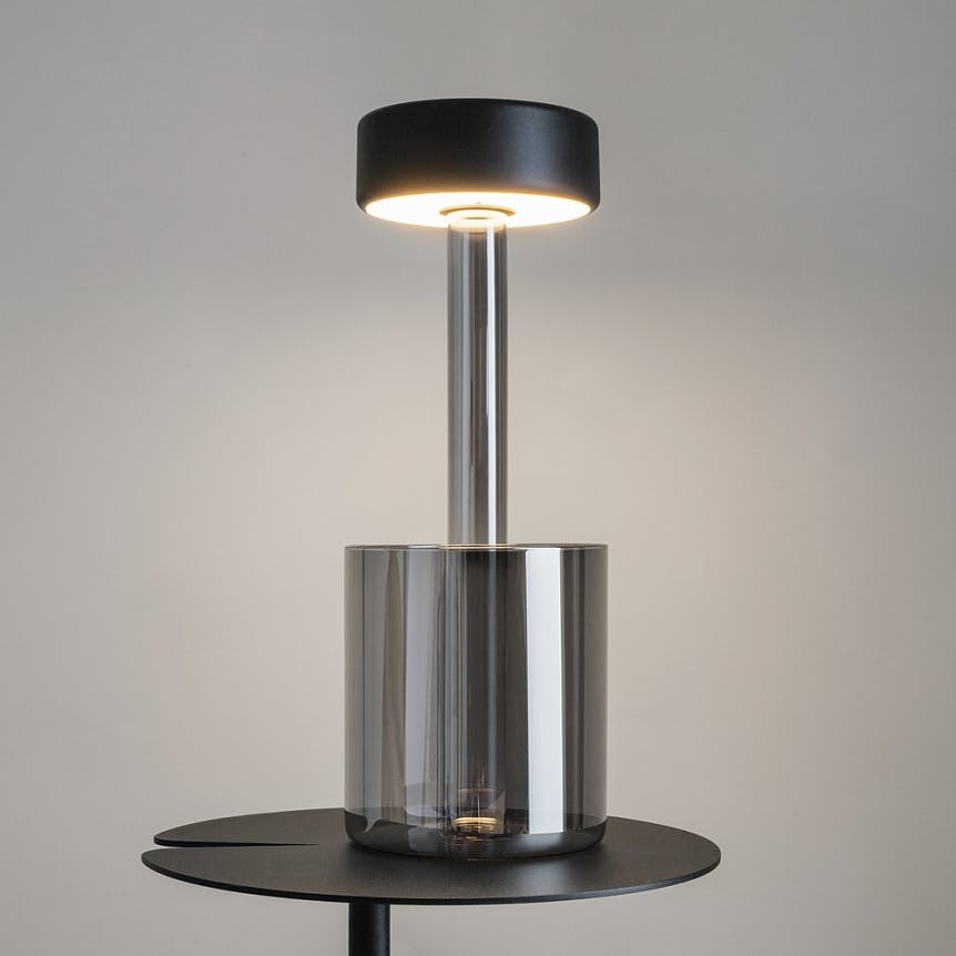 Lampe d'appoint sans fil avec vase ALMA