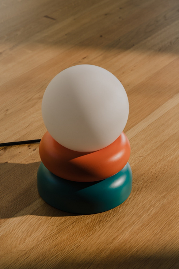 Lampe de table en bois massif OTEM