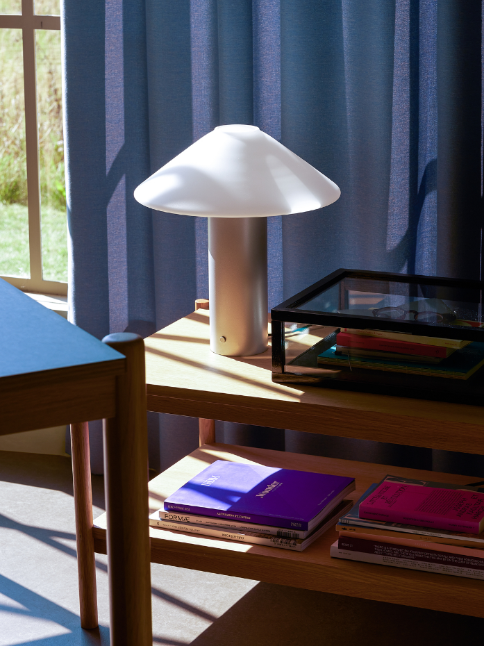 Lampe de table en fer et verre ORBIT