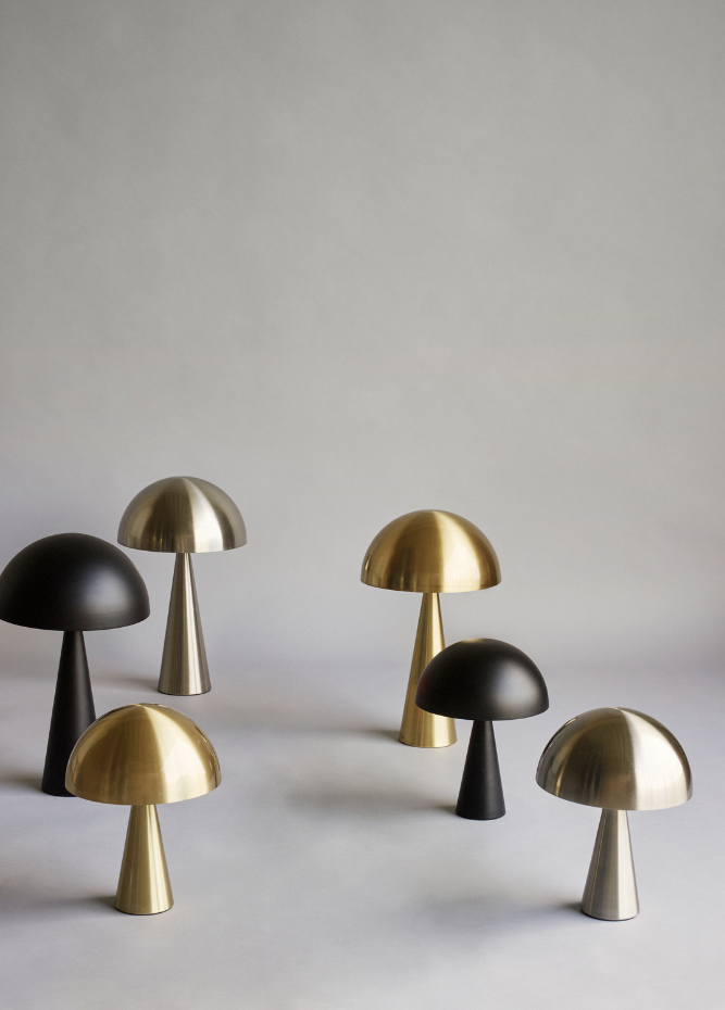 Lampe de table design métal