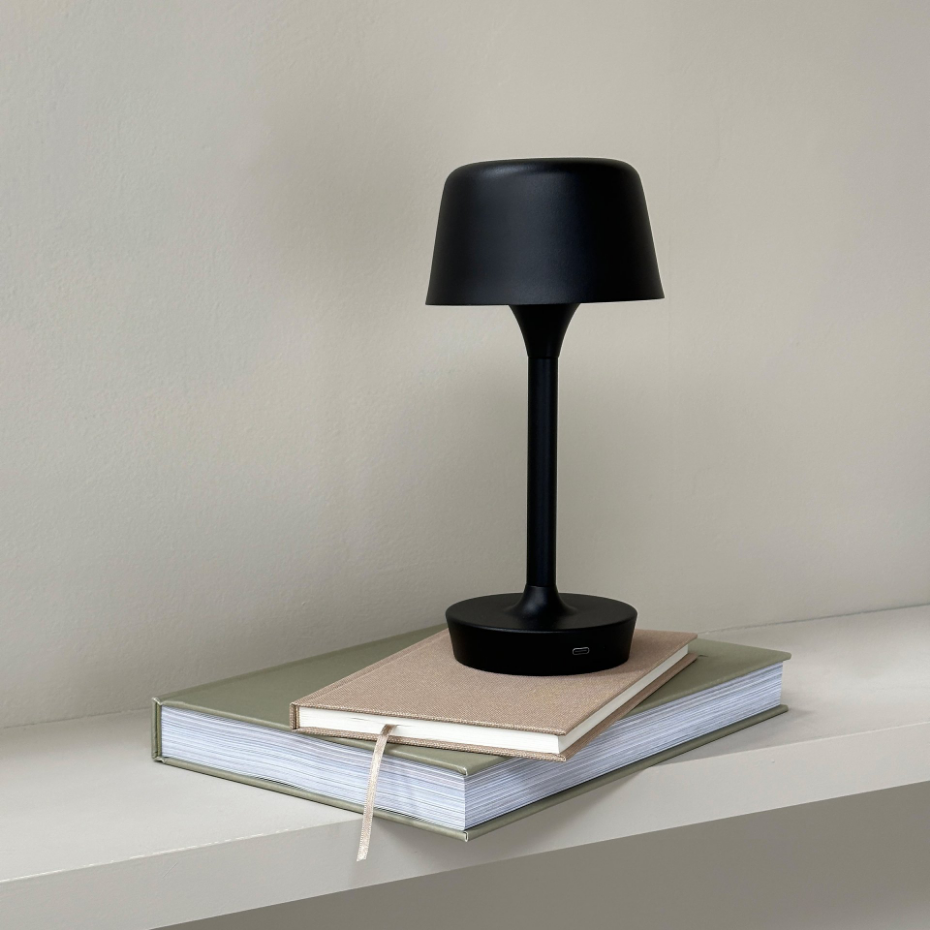 Lampe à poser en métal LED FLOW