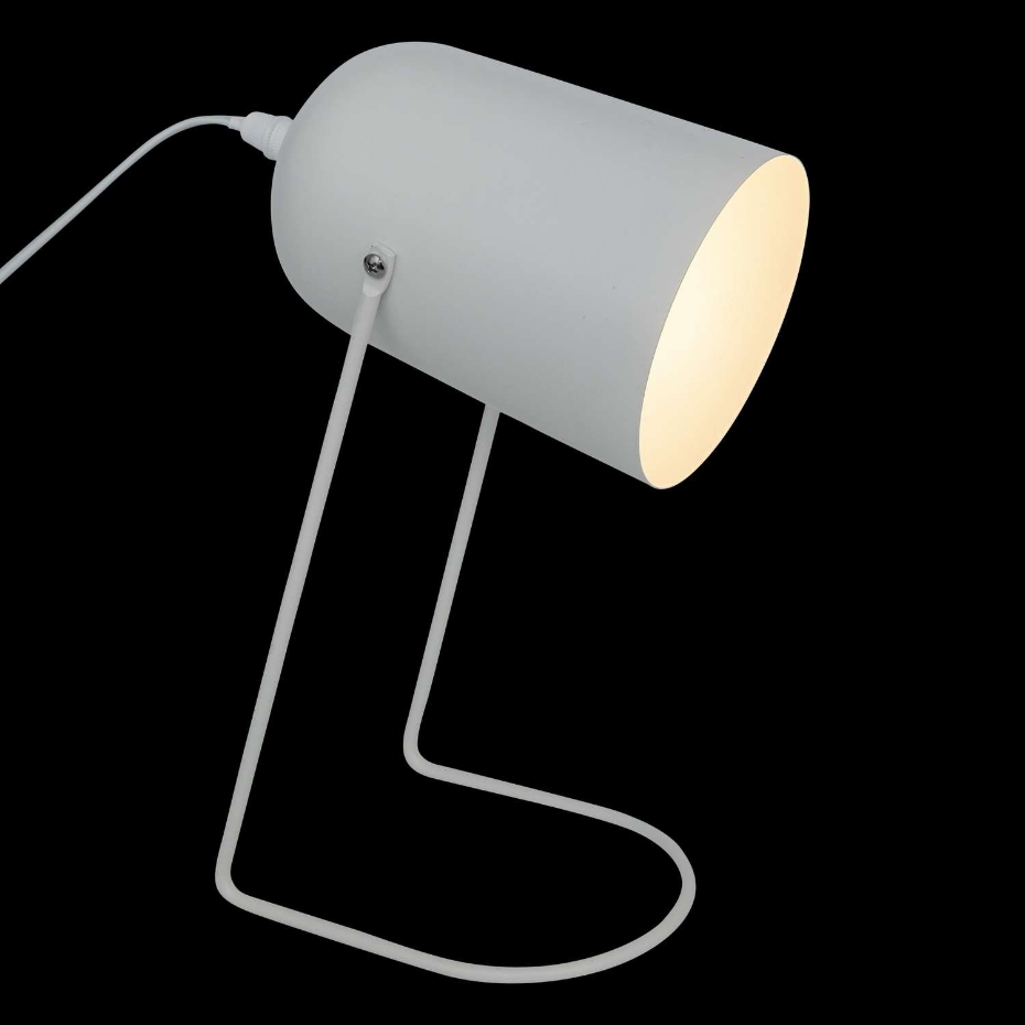 Lampe à poser en métal