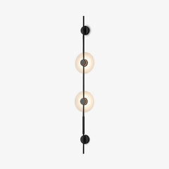 Applique da parete verticale con sfera in alabastro - Vakkerlight