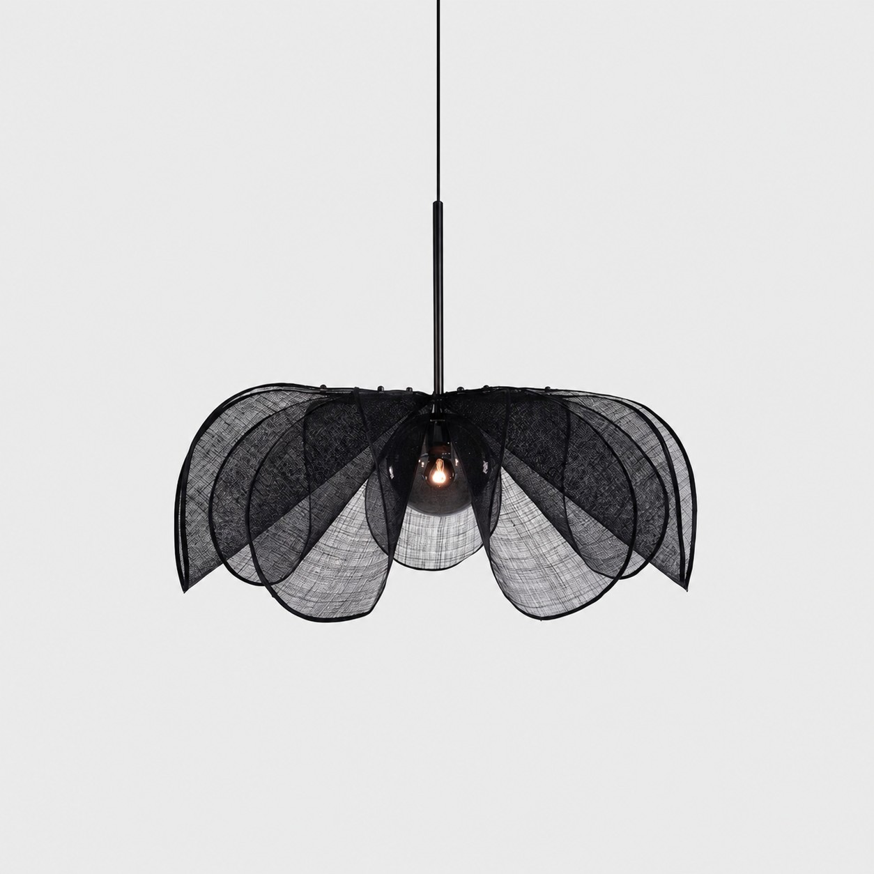 Lámpara colgante de pétalos negros de 60 cm / 23,6 pulgadas