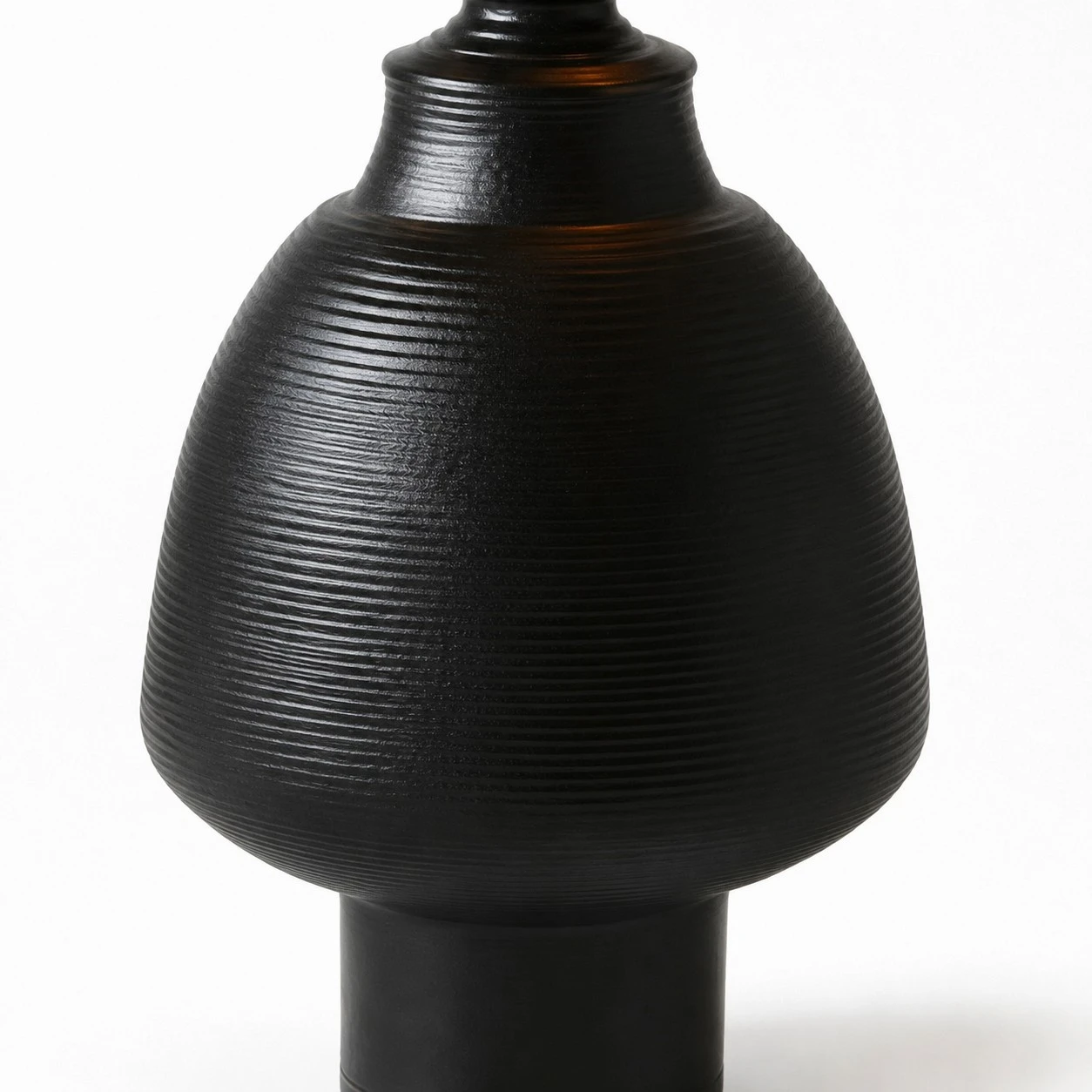 Stolní lampa s tkaným stínidlem Wabi-Sabi
