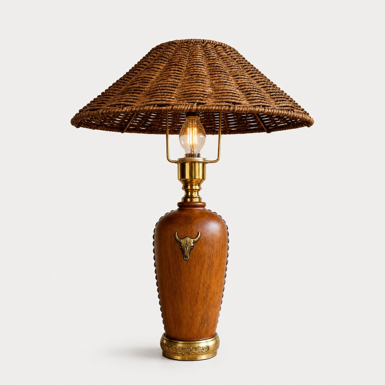 Stolní lampa z velbloudí hnědé dřeva s stínidlem
